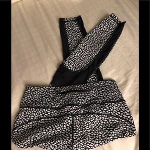 Lululemon white & black pattern with mesh legging